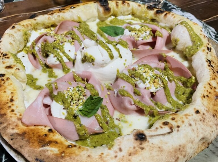 Napoli style gourmet pizza in Italy